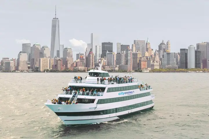 Crucero con cena en Nueva York