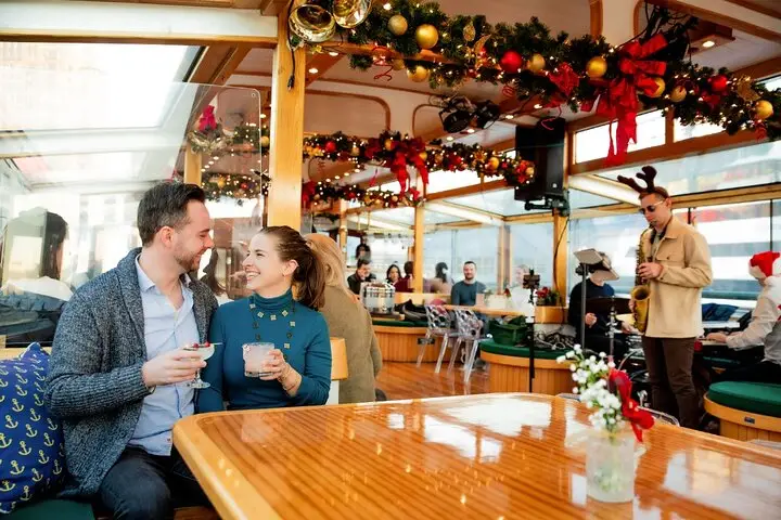 Crucero navideño por Nueva York con chocolate y villancicos