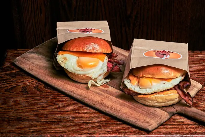 Desayuno Grab n Go en Nueva York en USA Brooklyn Deli en Times Square