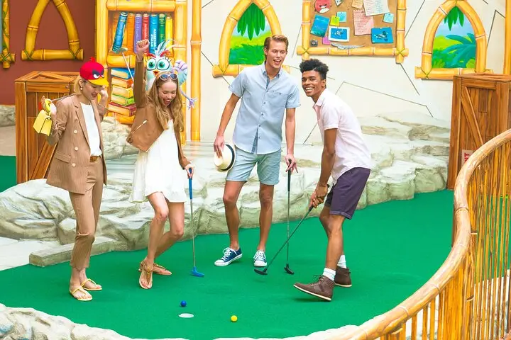 Entrada de minigolf para interior de American Dream Angry Birds