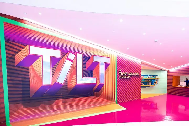 Entrada al museo interactivo American Dream TiLT
