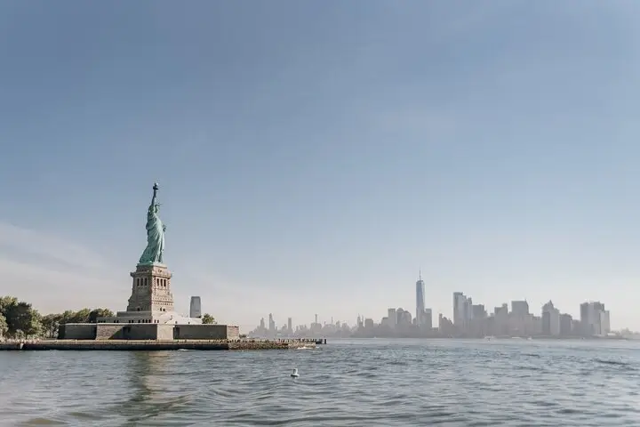 Estatua de la Libertad Express: Museo, terrenos de la estatua, Battery Park