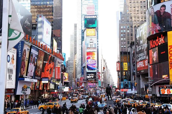 Explora la impresionante ciudad de Nueva York: tour de audio autoguiado