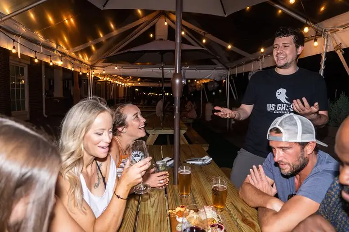 Fantasmas de Nueva York Boos and Booze Haunted Pub Crawl