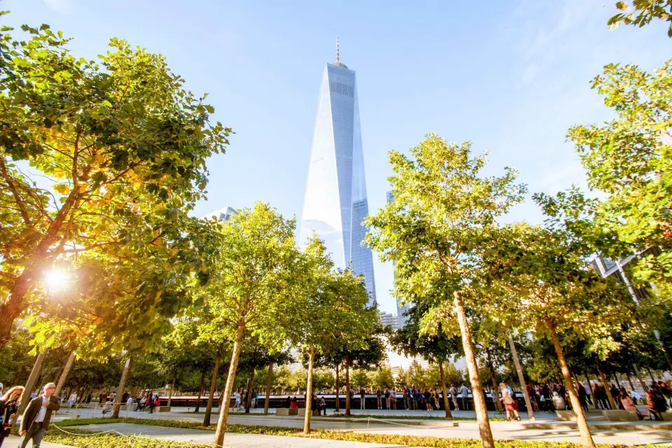 Ground Zero 9/11 Memorial Tour & Optional 9/11 Museum Ticket