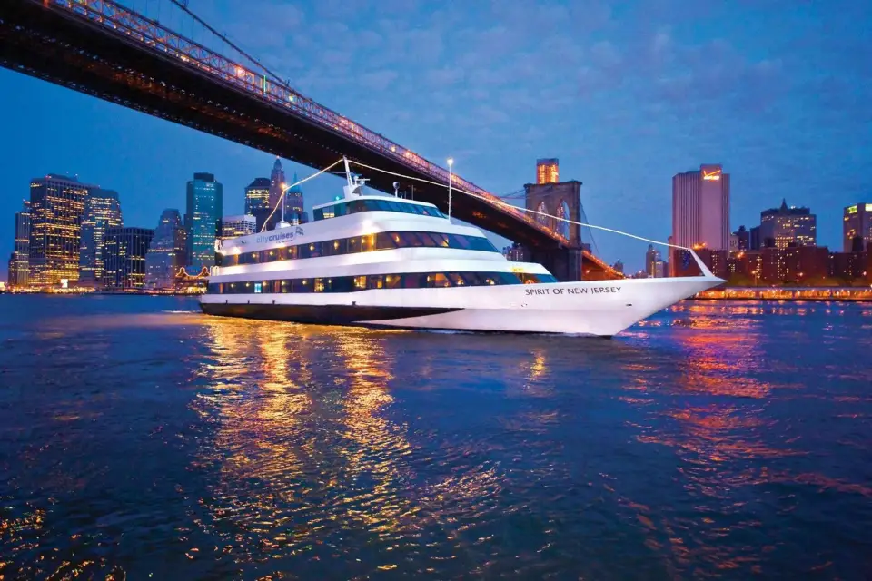 Desde Nueva Jersey: crucero con almuerzo o cena de bufé en Nueva York