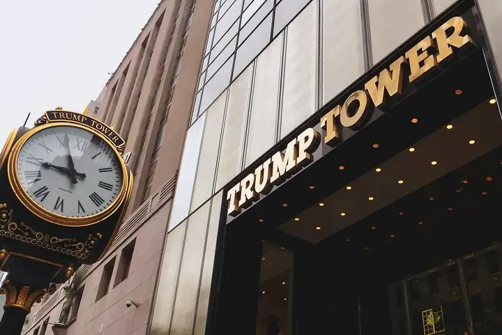 Jóvenes Trump y Obama en Nueva York con guía privado local