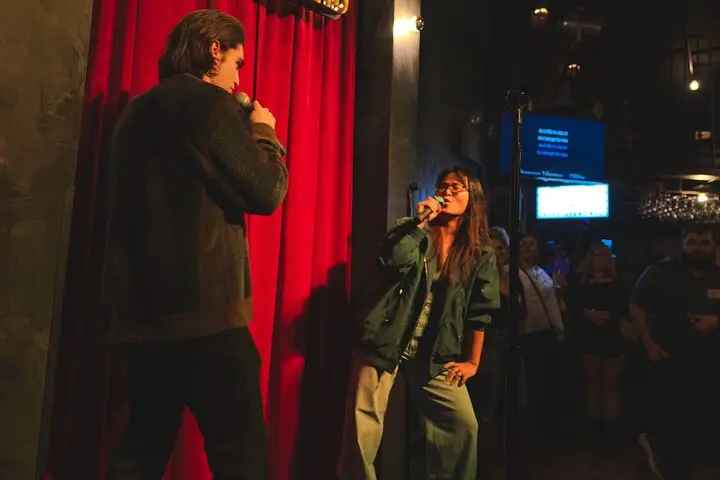 Karaoke con estrellas de Broadway en Nueva York