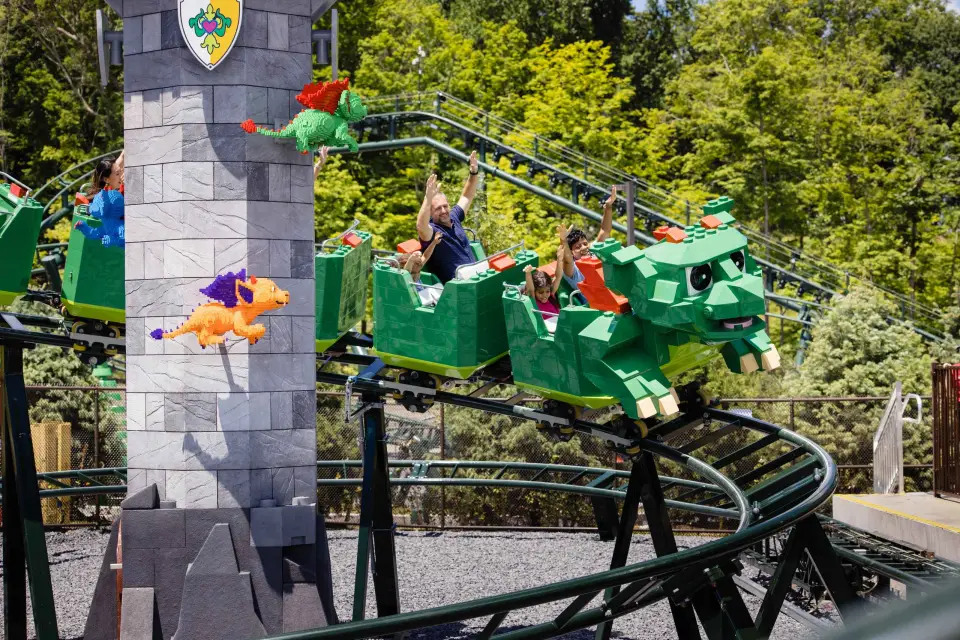 LEGOLAND® New York Resort: Parque temático de 1 día con autobús a Nueva York