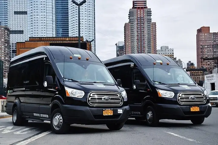 De Manhattan a EWR: traslado de salida compartido de ida