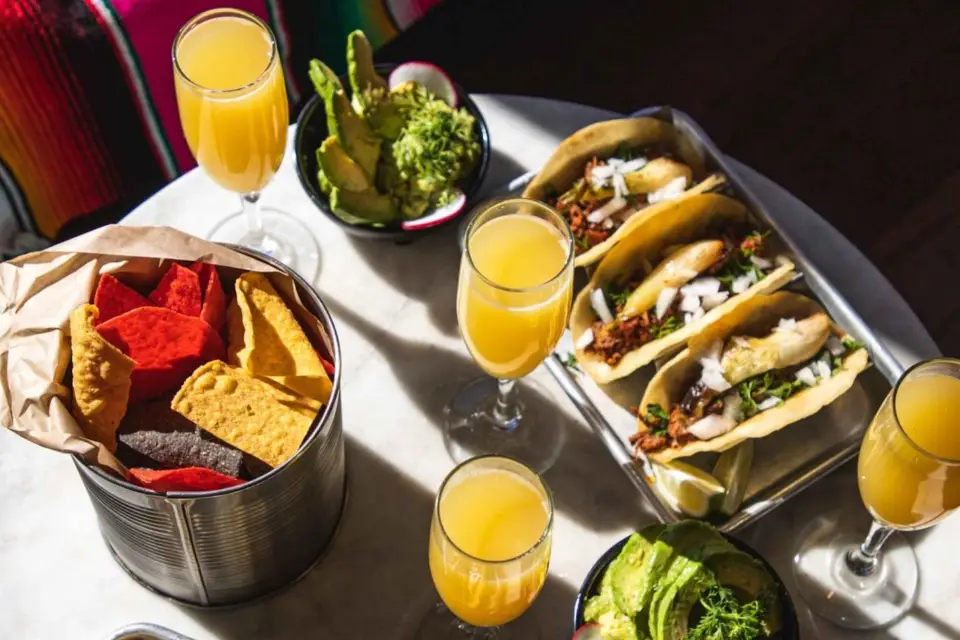 NYC La Barca Crucero Buffet Brunch Mexicano Todo Incluido