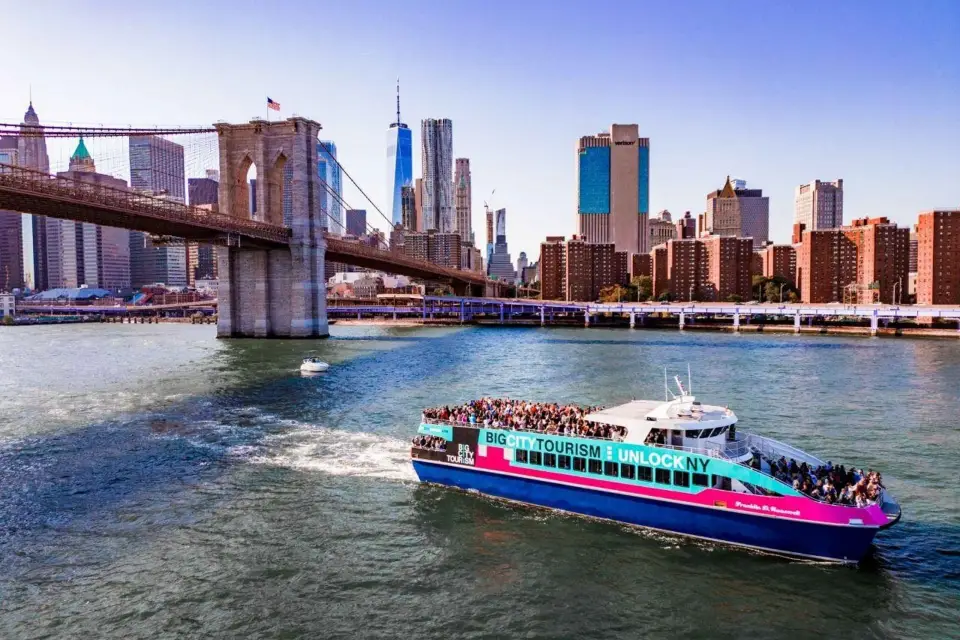 NYC: Crucero por la Estatua de la Libertad y el Puente de Brooklyn