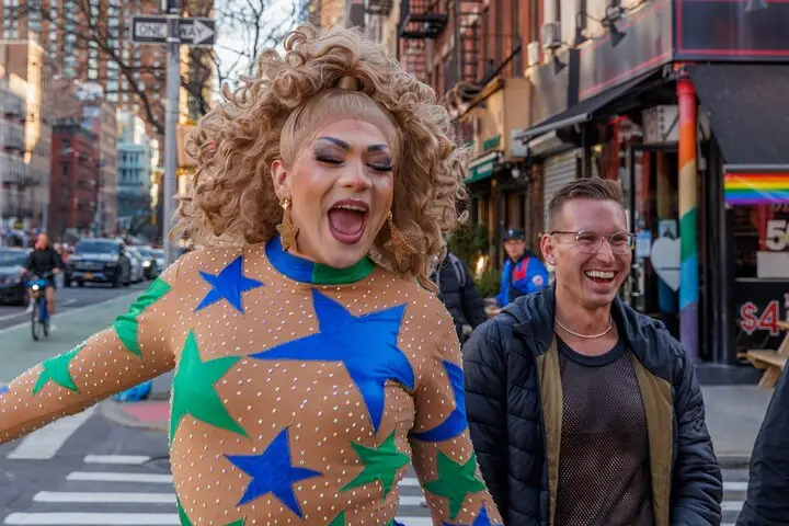 Lo mejor de NYC Drag - Barra de arrastre con bebida