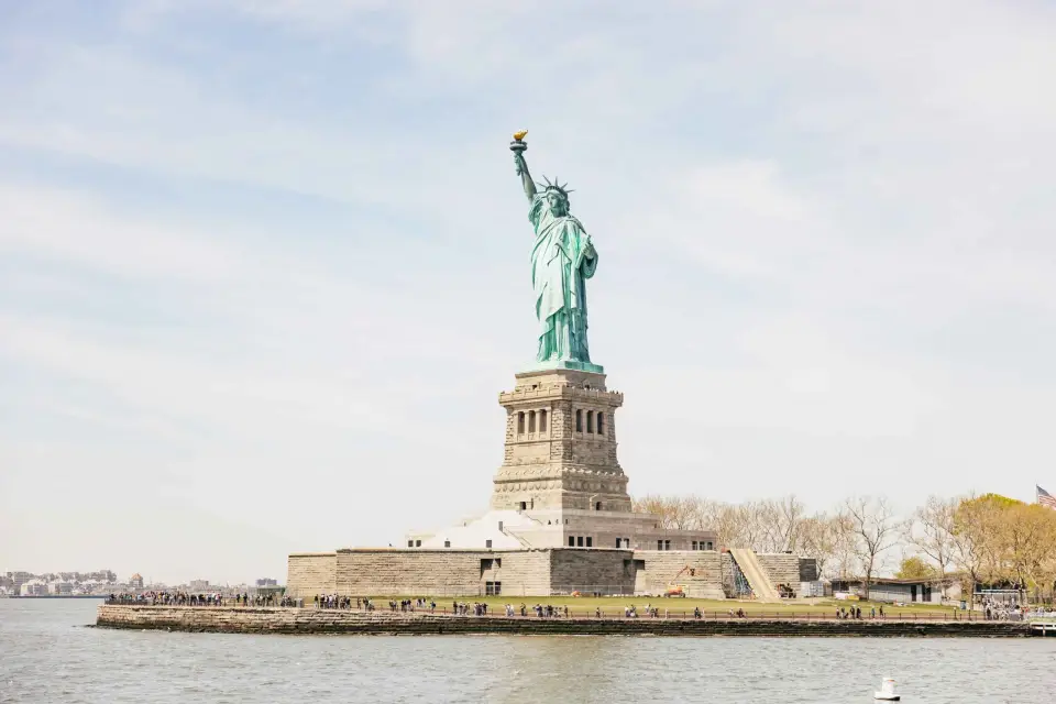 NYC: Recorrido por Wall Street con el Memorial del 11-S y el transbordador de la Estatua