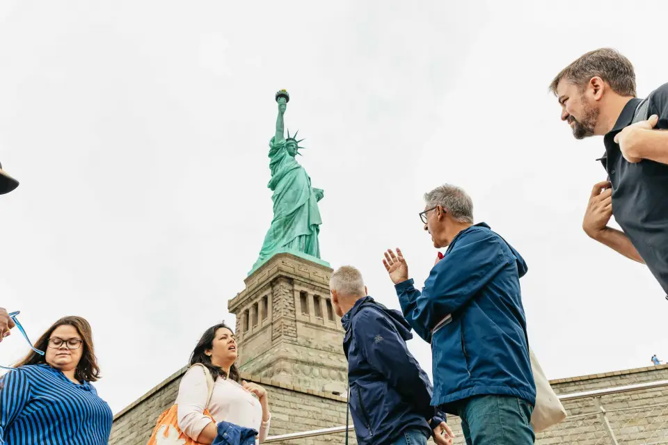 NYC: Visita guiada a la Estatua de la Libertad y Ellis Island