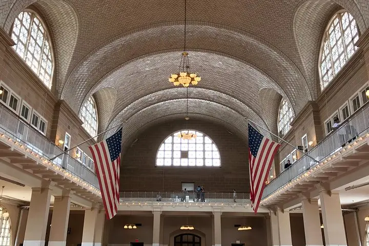 Pase sin colas Ellis Island & American Immigration Tour Ticket