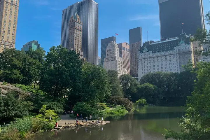 Película Magia en Central Park: Aventura de rompecabezas autoguiada