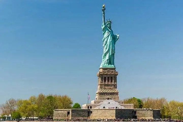 Recorrido de 8 horas por las principales atracciones de Nueva York con autobús/metro de la ciudad