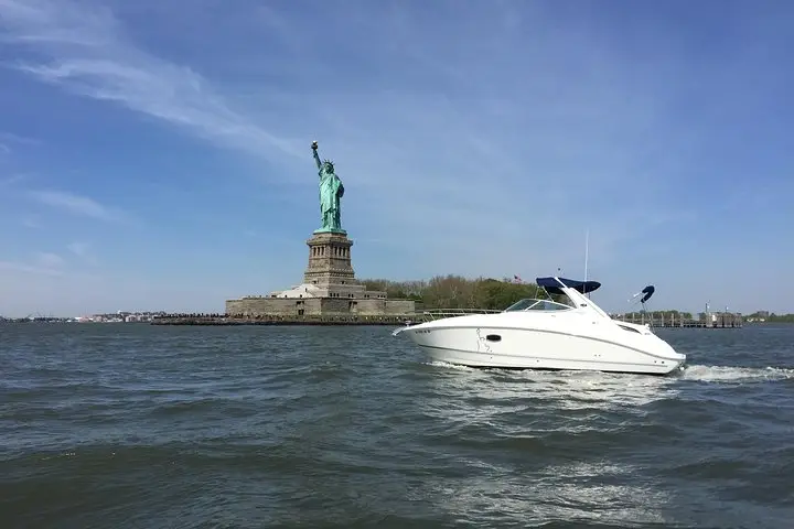 Recorrido en barco de lujo por la ciudad de Nueva York
