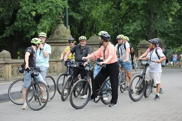 Recorrido en bicicleta por Central Park en español
