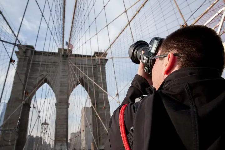 Recorrido fotográfico por el puente de Brooklyn con vistas al horizonte de Nueva York