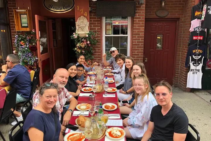 Recorrido gastronómico guiado original de Nueva York por Chinatown y Little Italy