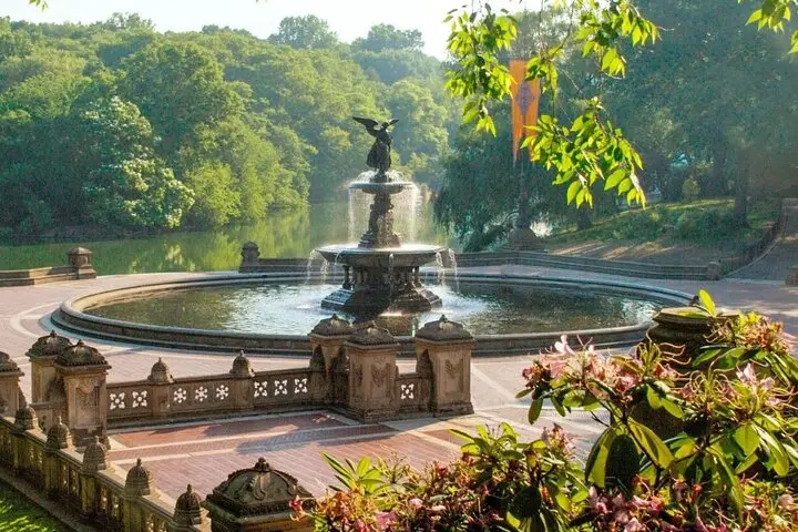 Recorrido a pie compartido por las maravillas y secretos de Central Park