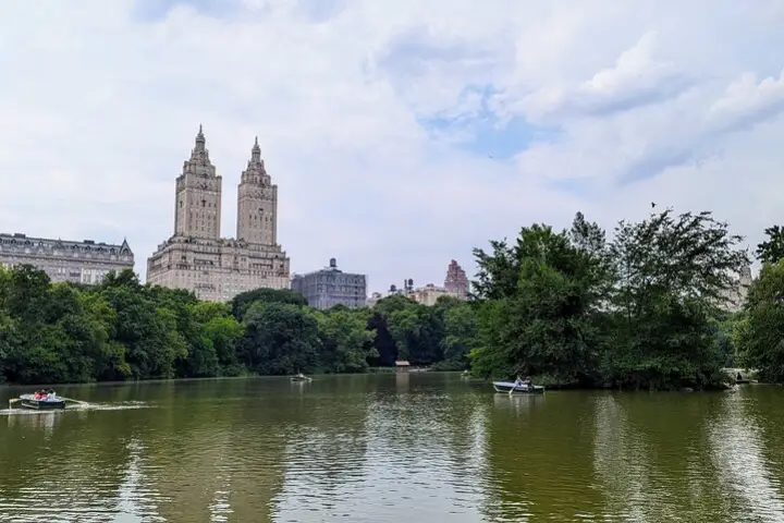 Recorrido a pie y juego de búsqueda del tesoro en Central Park, Nueva York