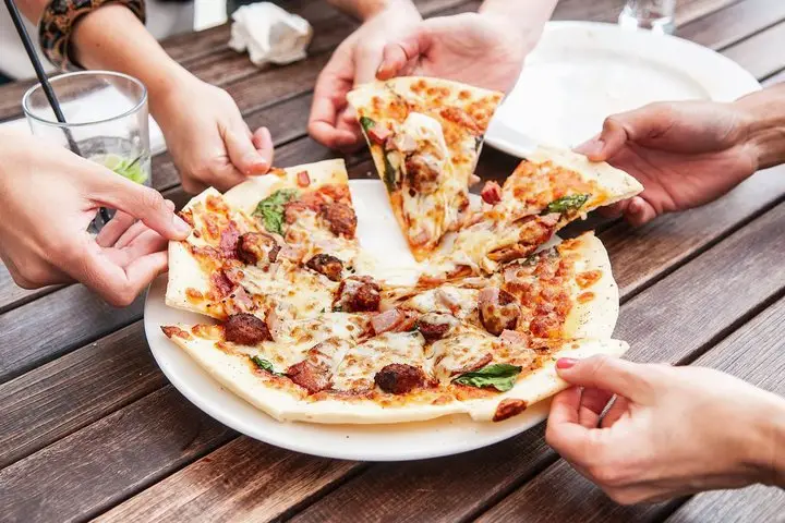 Recorrido a pie de pizza en Manhattan con guía local amable