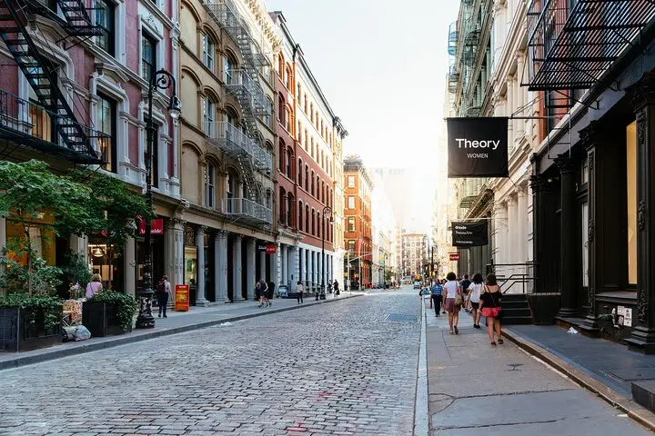 Secretos del SoHo: Caminata de Cultura y Diseño Autoguiado