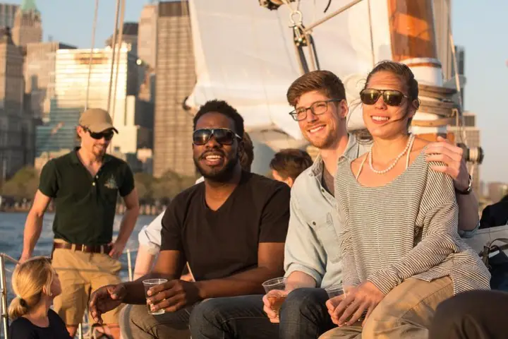 Nueva York Sunset Schooner Cruise por el río Hudson