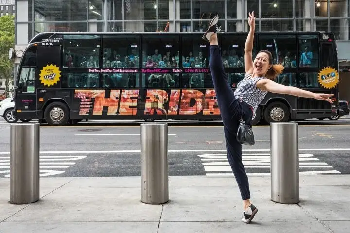 Teatro Autobús The Ride y recorrido a pie por Manhattan