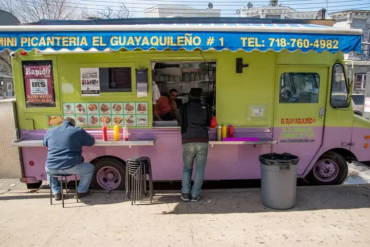 Tour de elementos esenciales culinarios de Queens Corona