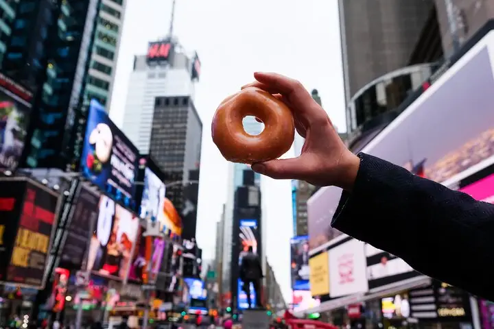 Tour gastronómico de aventura y caminata por Times Square Donut (grupo pequeño)
