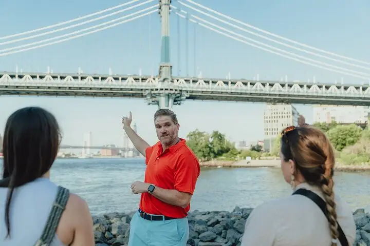 Tour a pie por el Puente de Brooklyn y DUMBO (y boletos para el ferry East River)