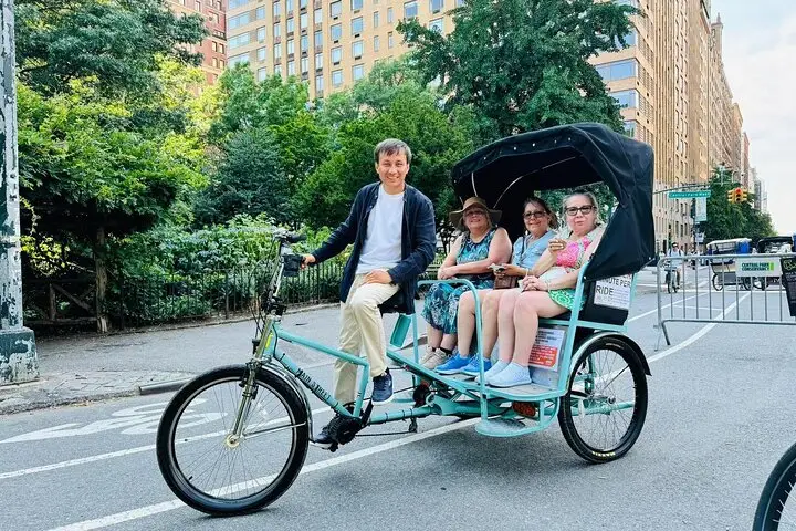 Tour en primera clase por Central Park: vistas icónicas y momentos fotográficos VIP