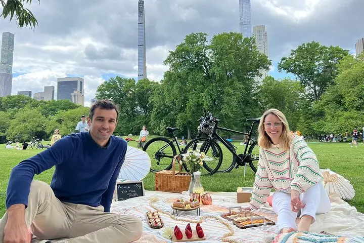 Tour privado en bicicleta por Central Park y picnic de lujo