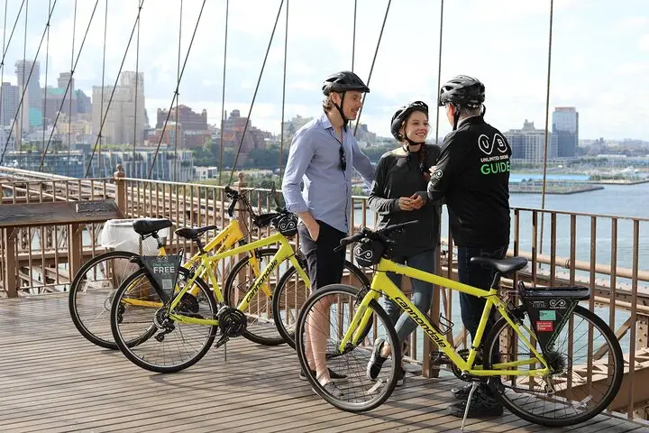 Tour privado en bicicleta guiada por el puente de Brooklyn