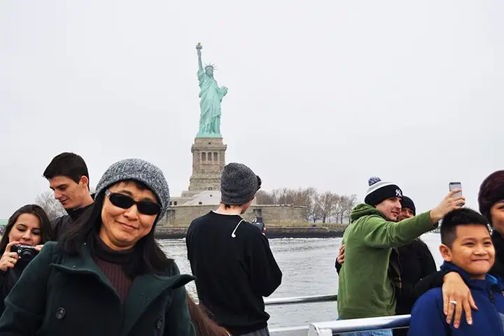 Tour privado de la Estatua de la Libertad para familias con niños