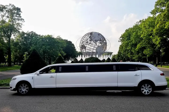 Atlantic City Trips Ida y vuelta desde el área de Nueva York en el NUEVO Lincoln MKT Limousine White