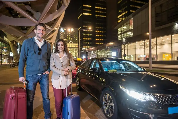 Traslado de salida al aeropuerto LaGuardia de Nueva York (LGA)