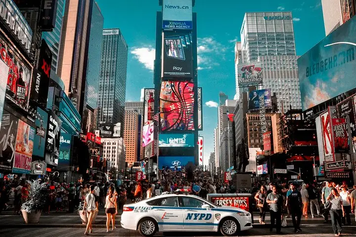 Traslado privado a Nueva York: hasta 5 personas con opción de guía turístico
