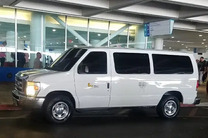 Traslado privado desde el aeropuerto de Nueva York (JFK) a hoteles de Nueva York