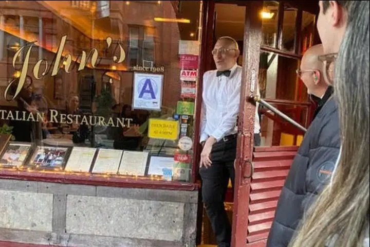 True Crime NYC: Mafia Walk w/Ret. Detective de NYPD y comida local
