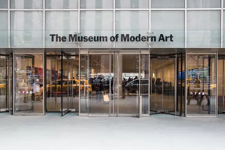 Visite el Museo de Arte Moderno y recorrido a pie de 3 horas por Manhattan