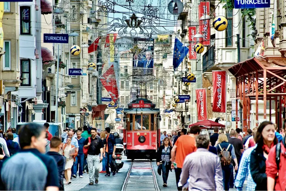 Estambul Ciudad Moderna: De Taksim a Gálata Con Pasadizos Secretos
