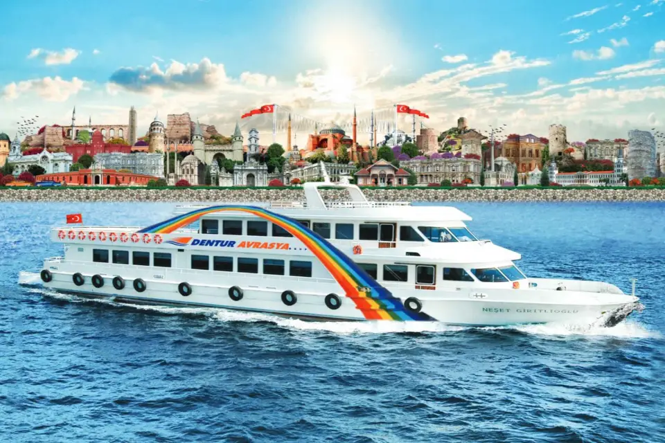 Estambul: Crucero turístico por el Bósforo con opción de puesta de sol