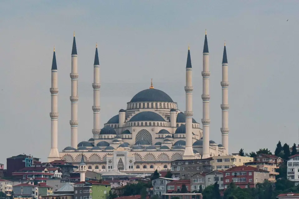 Estambul: Experiencia del lado asiático con la Mezquita de Camlica y almuerzo