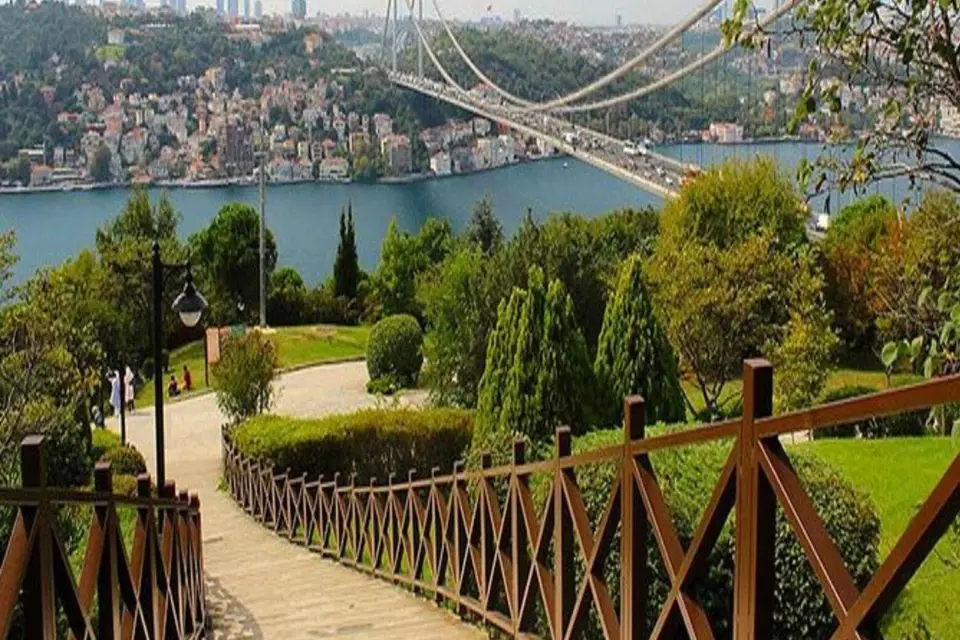 Estambul: Tour de un día completo por lo más destacado de dos continentes con almuerzo