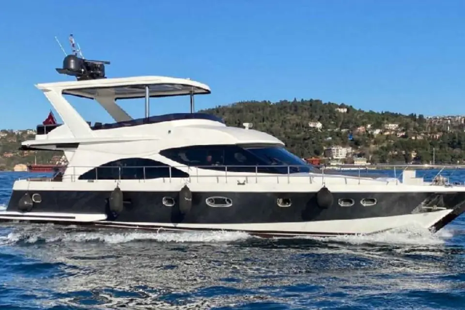 Estambul: Tour privado del Bósforo en yate de lujo Pre#6
